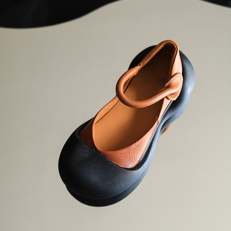 Cowhide single shoes, thick soled waterproof women's shoes, designer retro Velcro 2025 new model