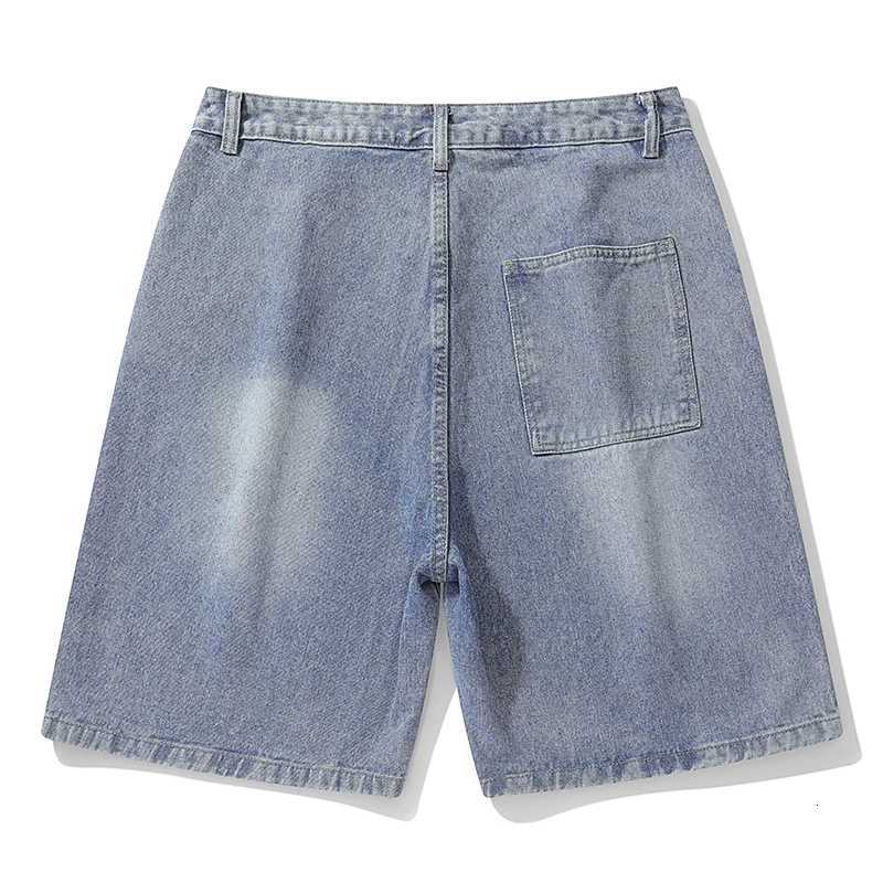 2025 summer new denim shorts mens loose Korean retro crease short jeans fashionable washed casual denim shorts new streetwear Y250814