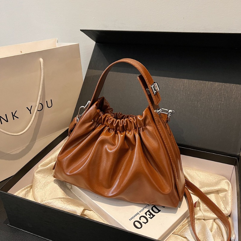 Chic Shoulder Bag Collection Featuring Intricate Pleating Ideal Accessory