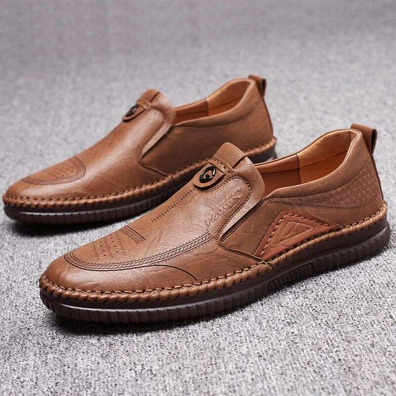New Korean version of brown men's wedding Fashion slim pointed high heel set breathable casual trend leather shoes