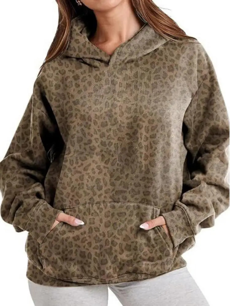 The autumn and winter leopard print hooded sweatshirt loose pullovers for men women tops 250814