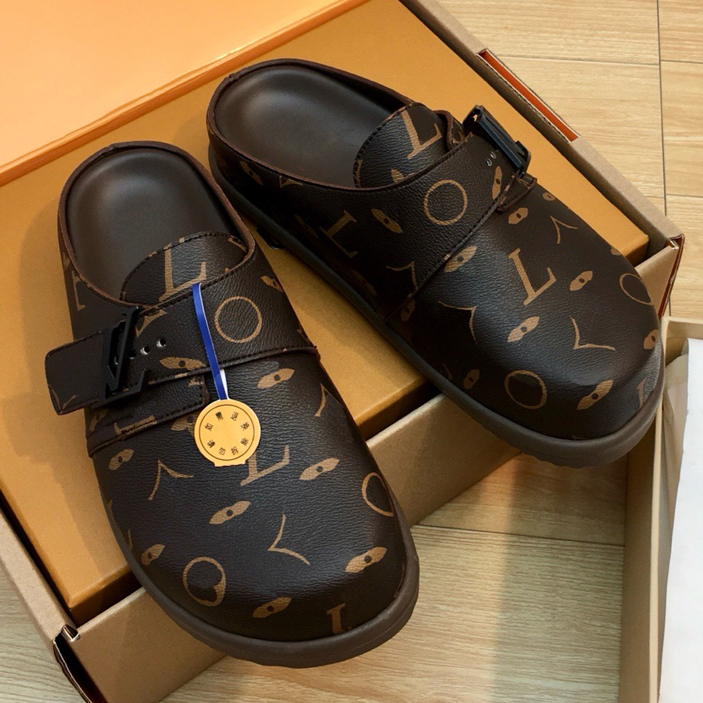 To Go Comfort sandals Mens Scuffs slippers Archlight sneakers wave design designer slippers rubber non slip sole Size 38-46 with box