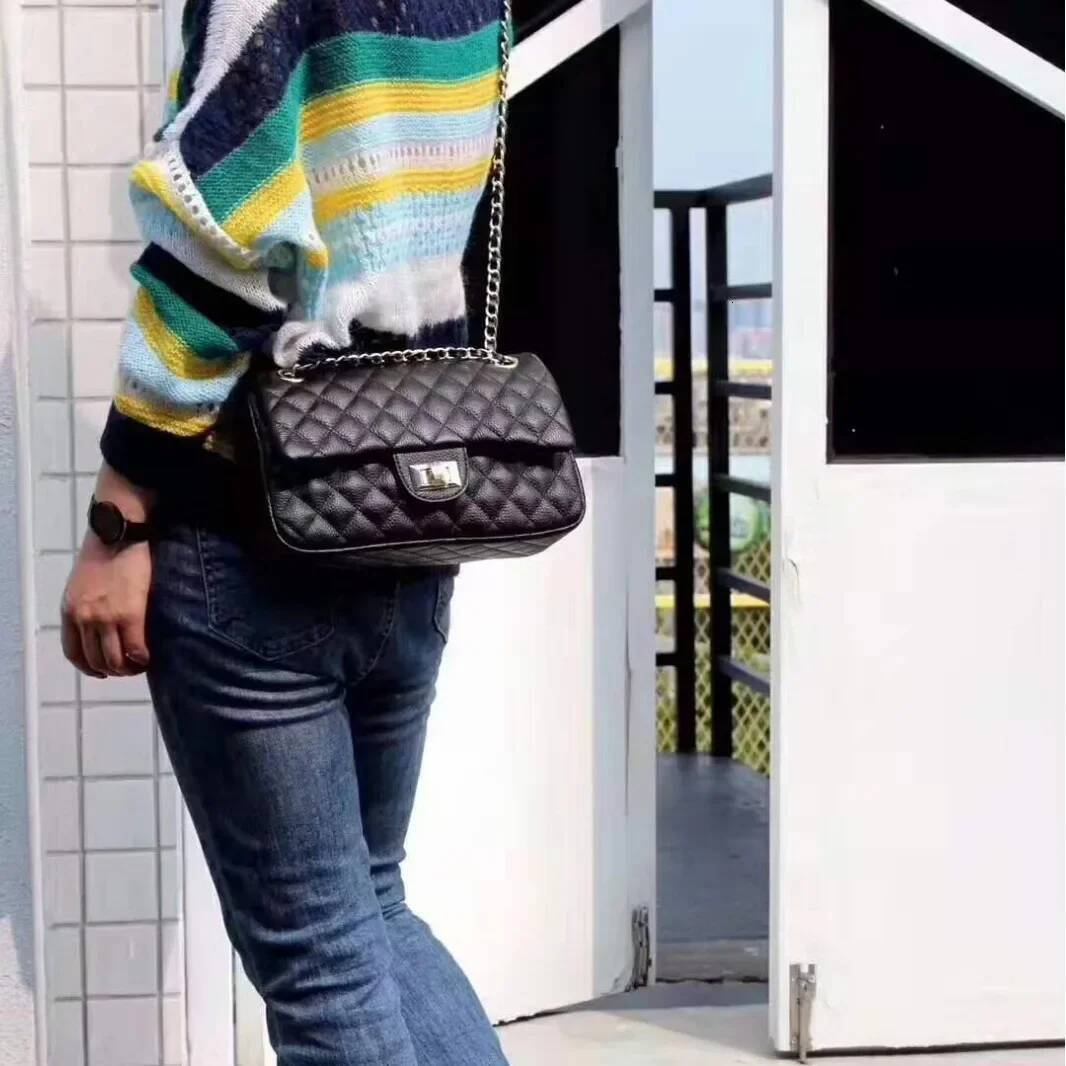 Fashionable Top Layer Cowhide Leather Chain Shoulder Retro Square Buckle Cross-Border Dia Pattern Head Cover Bag