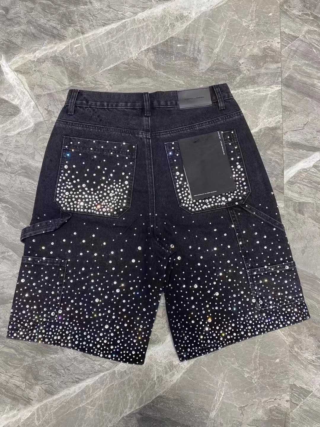 Fashionable BlaCK Denim Shorts wiTH Sparkling RhinESTones Suitable Men Women Fashionable and Casual Wear for Summer Y250814