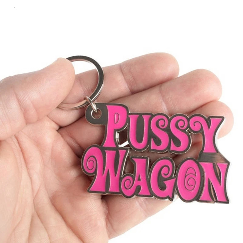 Alloy Fashion Movie Sexy Kill Bill Series Pussy Wagon Key Ring Letter Pendant Accessories Ladies Men Gift Keychain 250811