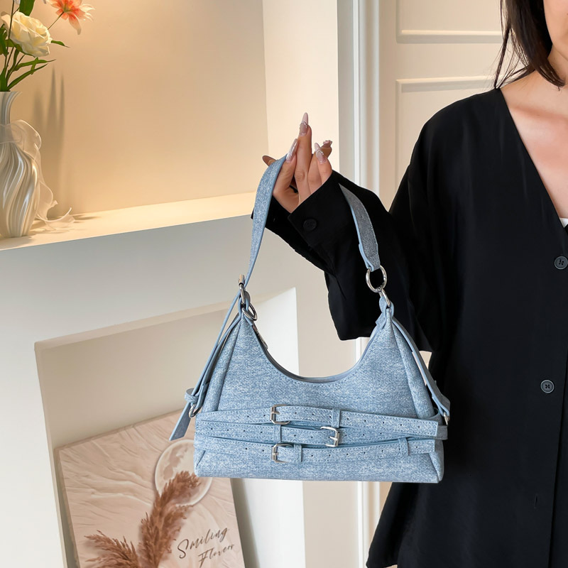 2025 Autumn New Women's Shoulder Bag Autumn New Fashion Women's Small Bag Fashion Underarm Dumpling Bag Women's Crossbody Bag Autumn Ne