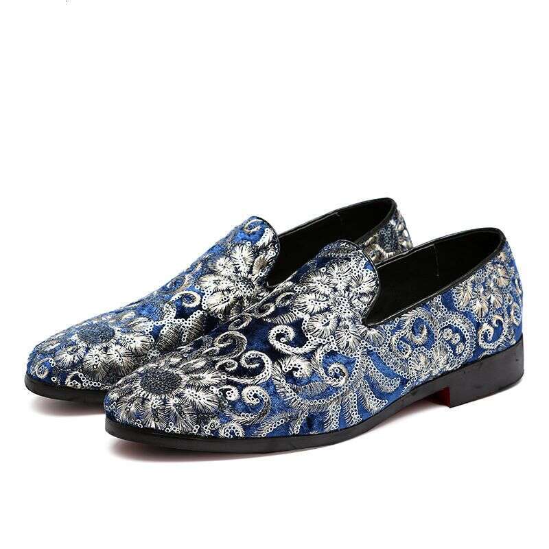 Embroidered hooded fashionable hairstylist, versatile casual shoes, men's leather shoes