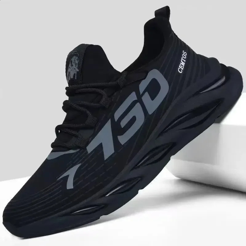 2025 Casual Sneakers for Men Slip on Fashion Breathable Running Shoes Outdoor Gym Sports Shoes Walking Training Tennis Shoes 250815