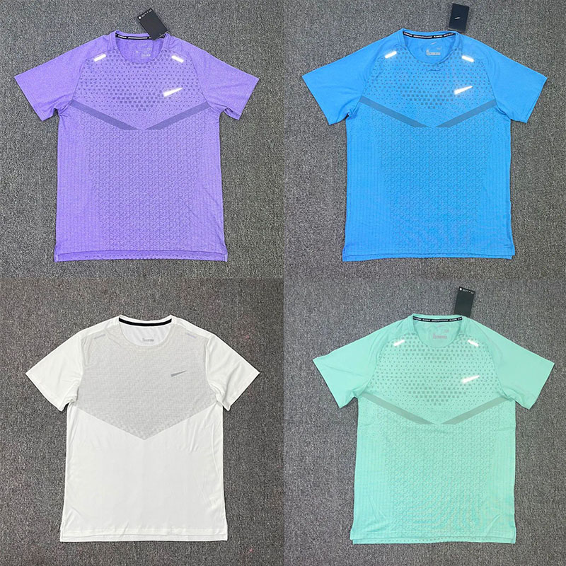 High quality Two-piece Fitness Suit Quick Drying and Breathable Sport-Cycling Gym Wear Designer fashion Tracksuit T Shirts Shorts Summer Mens Tracksuits Tech Set