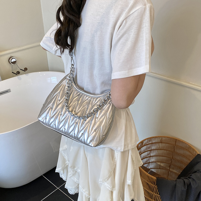 Fashion Handbag With Pleated Design Women's Handbag Free Shipping Designer New Trendy And Simple Diamond Grid Dumpling Bag Shoulder And Armpit Ba