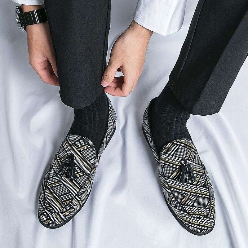 2025 Men's Slip-On Trendy Fashion Shoes Large Size 48 Ethnic Style One-Push Lazy Leather Loafers