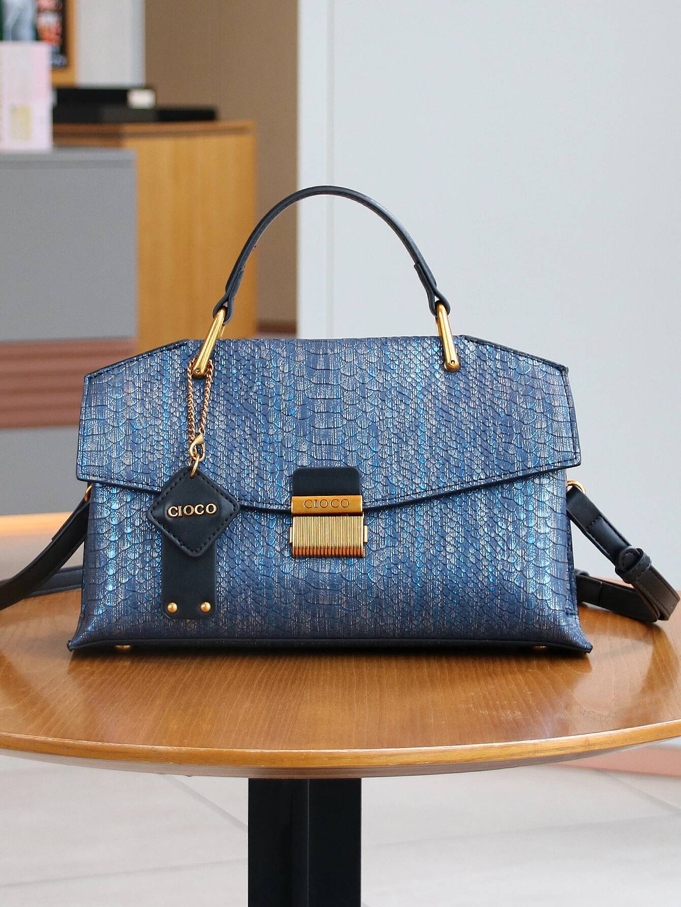 2025 New Retro Blue Snake-Shaped High-Grade Fashion Handbag Lightweight Large-Capacity One-Shoulder Messen