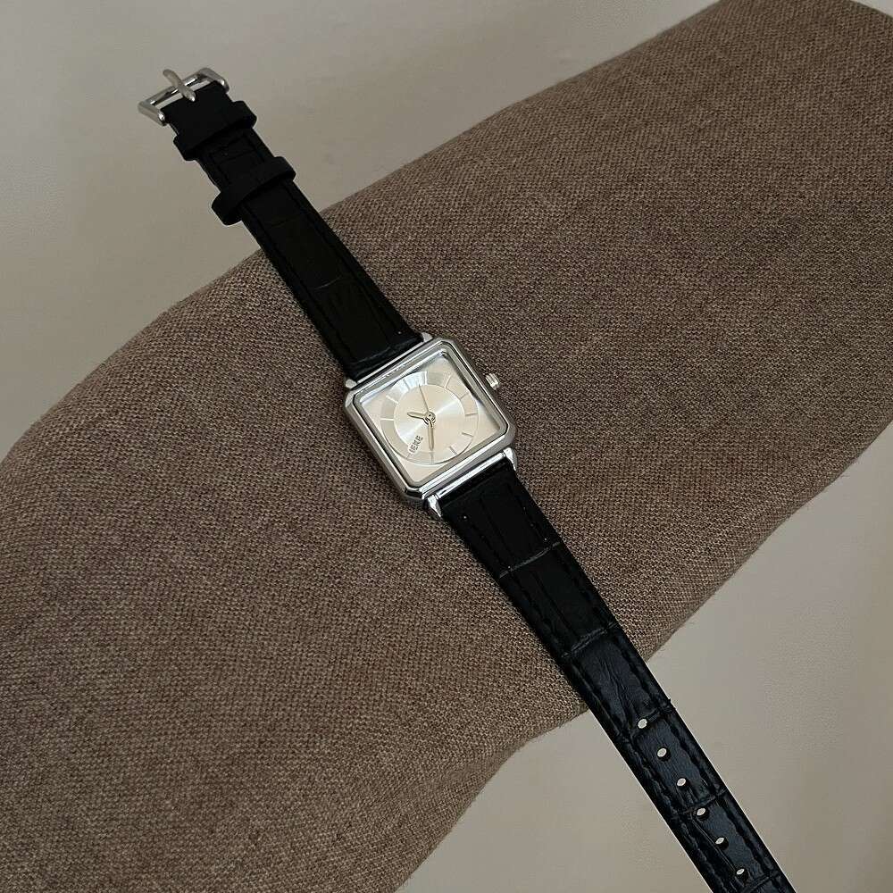Simple Fashionable High-end Niche Compact Designer Elegant Square Small for Women Dial Women's Watch