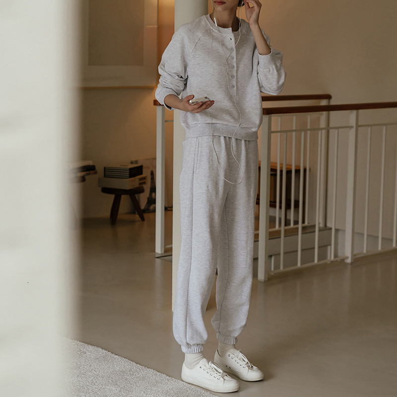 Casual Versatile Sweatshirt for Women, Autumn and Winter Fleece Pullover Top, Jogger Pants, Sports Two-Piece Set