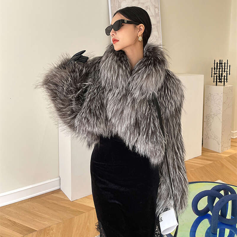 Autumn Winter New Fashion Trend Imitation Fox Fur Coat Women's High-end Lapel Thickened Short Fur Coat Personality Spice Girl