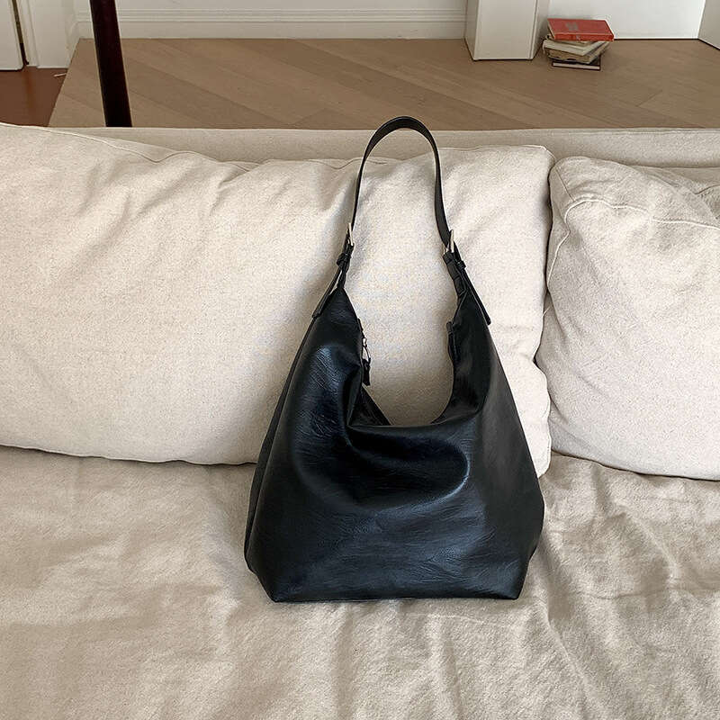 Autumn Tote Bags Designer Women Winter Korean Style Black Casual Commuter High-end Simple Versatile Soft Leather Large Capacity Women's Bag