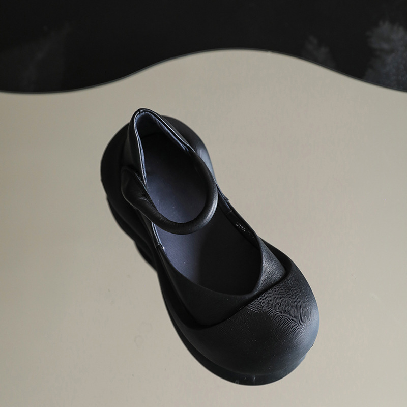 Cowhide single shoes, thick soled waterproof women's shoes, designer retro Velcro 2025 new model