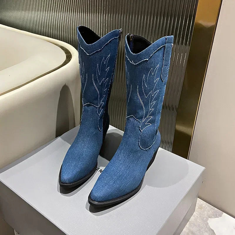 Blue Cowboy Knight Motorcycle Womens Boots Embroidered Retro Western All-match Thick Heels Outdoor Denim Mid Calf Boots 250809