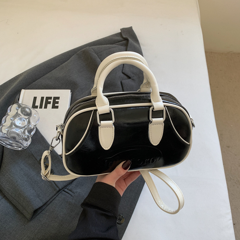 Retro Fashion Temperament Women's Handbag Free Shipping Designer's New Embossed Letter Small Square Bag Luxurious Personalized Single Should