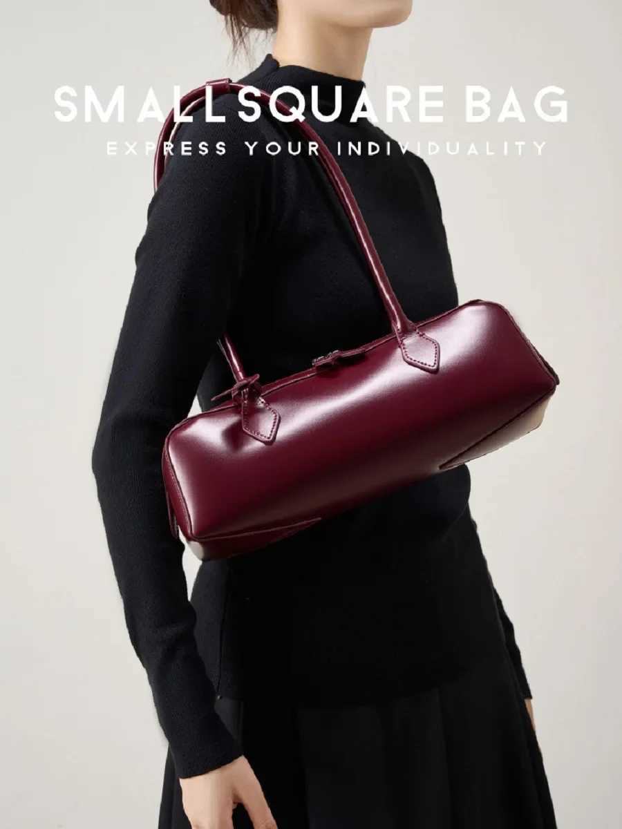 2025 New Genuine Leather Womens Shoulder Bag Large Capacity Cowhide Handbag Long Strip Wine Red Baguette Bag Female Z250815