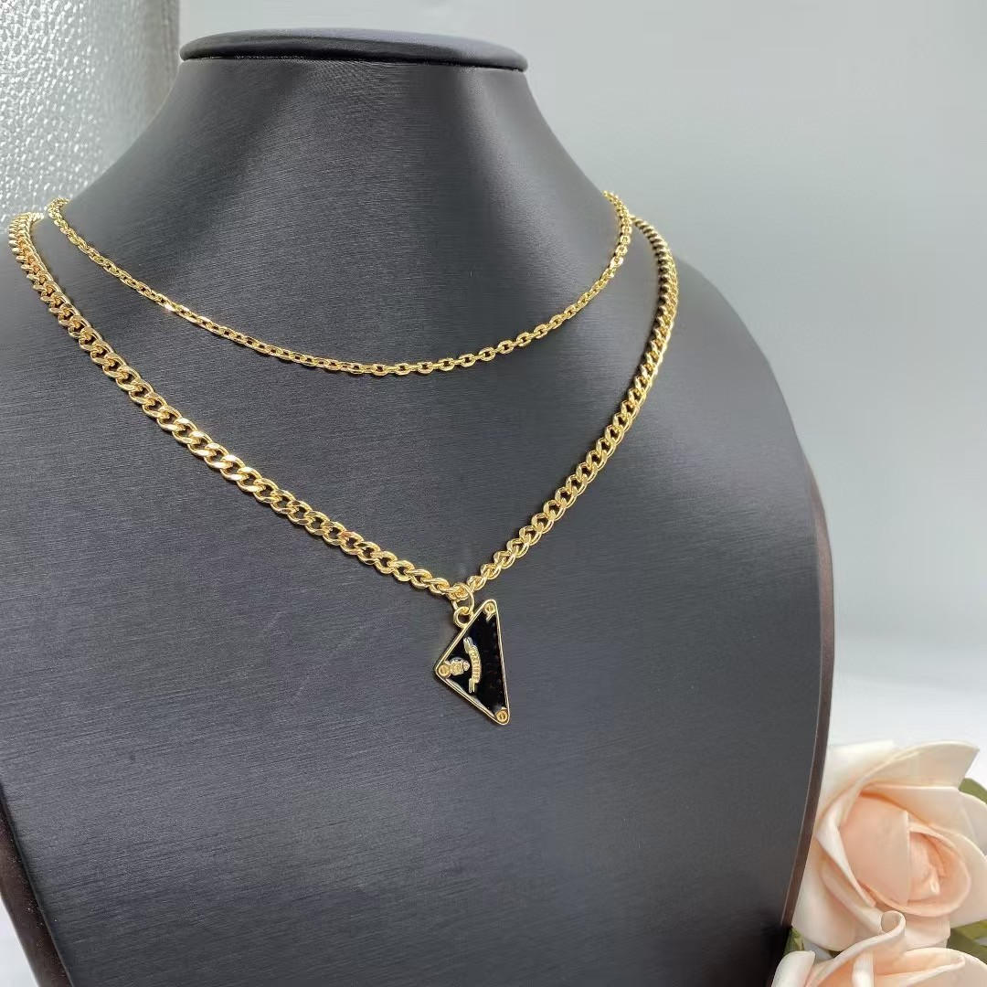 New luxury designer suitable for women's fashionable and exquisite necklaces, suitable for women's weddings, parties, birthdays, gifts, jewelry