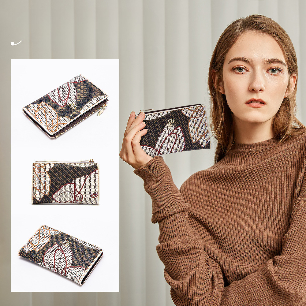 2025 Fashion Classic Women s Wallet Letter Cartoon Pattern Exquisite wallet Craftsmanship Multiple Styles to Choose from