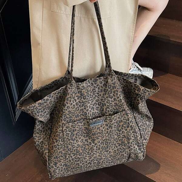 Large Tote Capacity Leopard Print Canvas for Bags Designer Women 2025 Autumn New Lazy Style Design Versatile Shoulder Underarm Bag