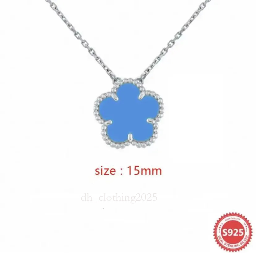 Vanly Cleef Necklace Fashion Designer Necklace Luxury Four Leaf Clover Vanity Necklace Women Mother Of Pearl Diamond Pendant Stainless Steel Chain Plated Gold c2a