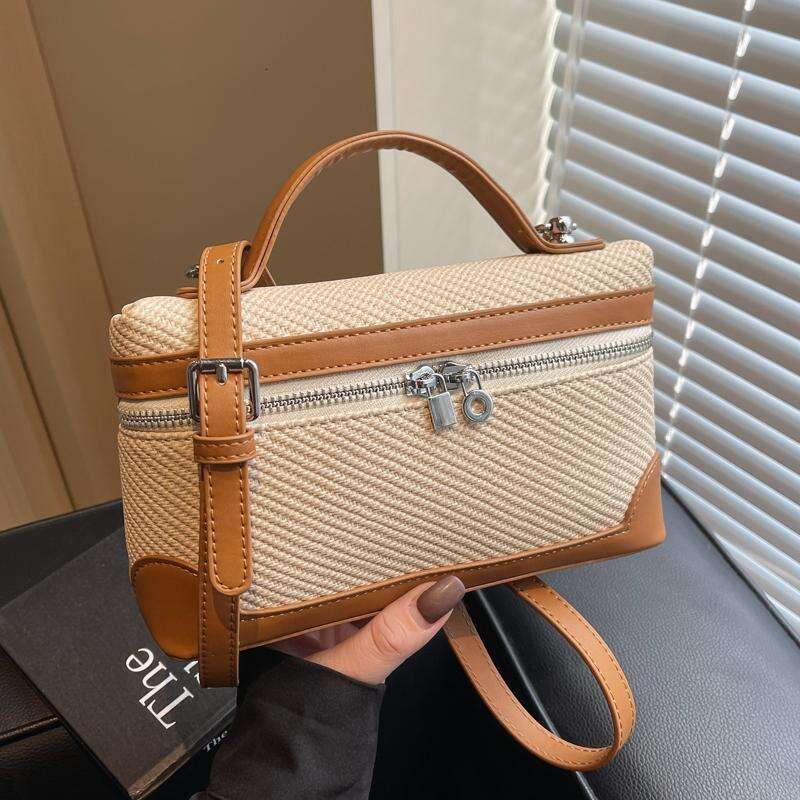 Designer Bag Tote bag Shoulder bag Niche Spring New Fashion Casual Single Crossbody Handheld Trendy Briefcase Women S Underarm