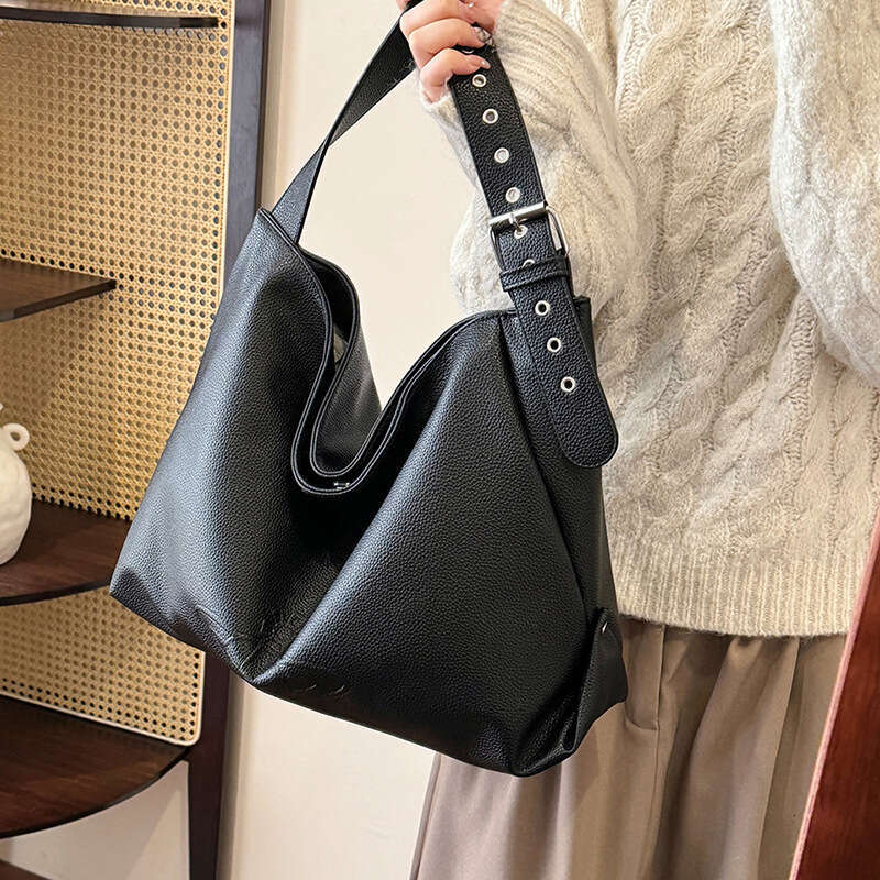 Korean Style Soft Leather Dumpling for Women 2025 New Fashion Bags Tote Designer Versatile Shoulder Crossbody Large Capacity Commuter Bag