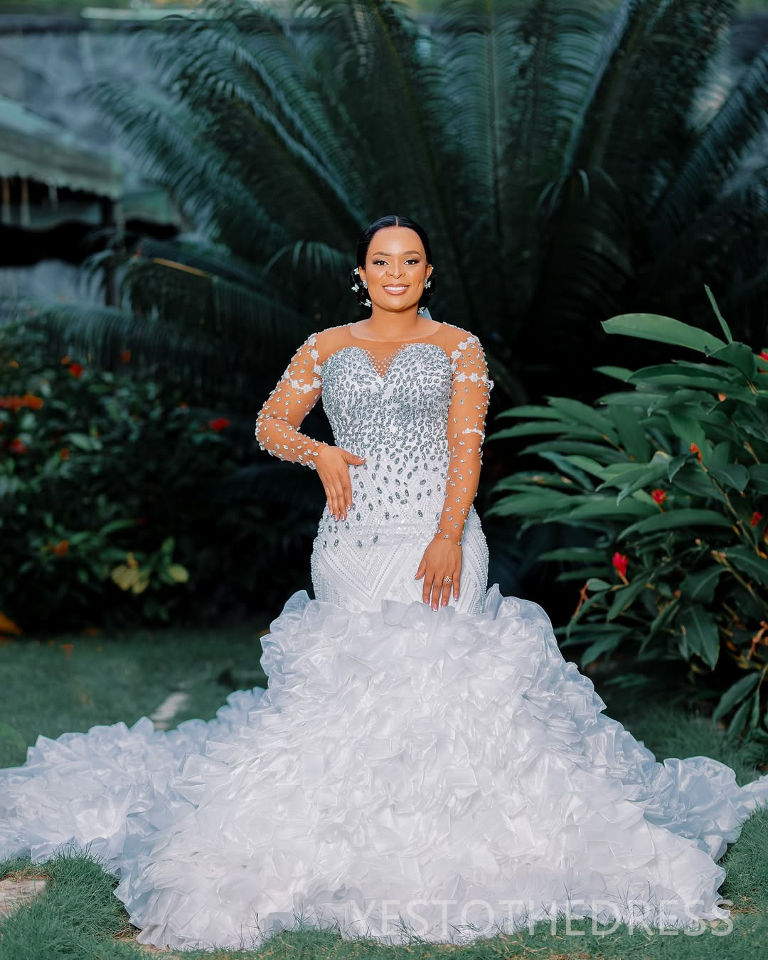 Arabic Aso Ebi Plus Size Off White Mermaid Wedding Dresses 2025 Pearls Beaded Floral Lace Luxurious Vintage Bridal Gowns Dress D596