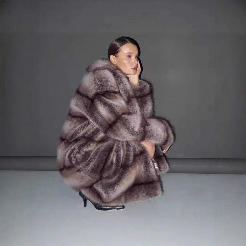 Autumn and winter imitation mink, mink coat, long artificial fur coat, street women's wear