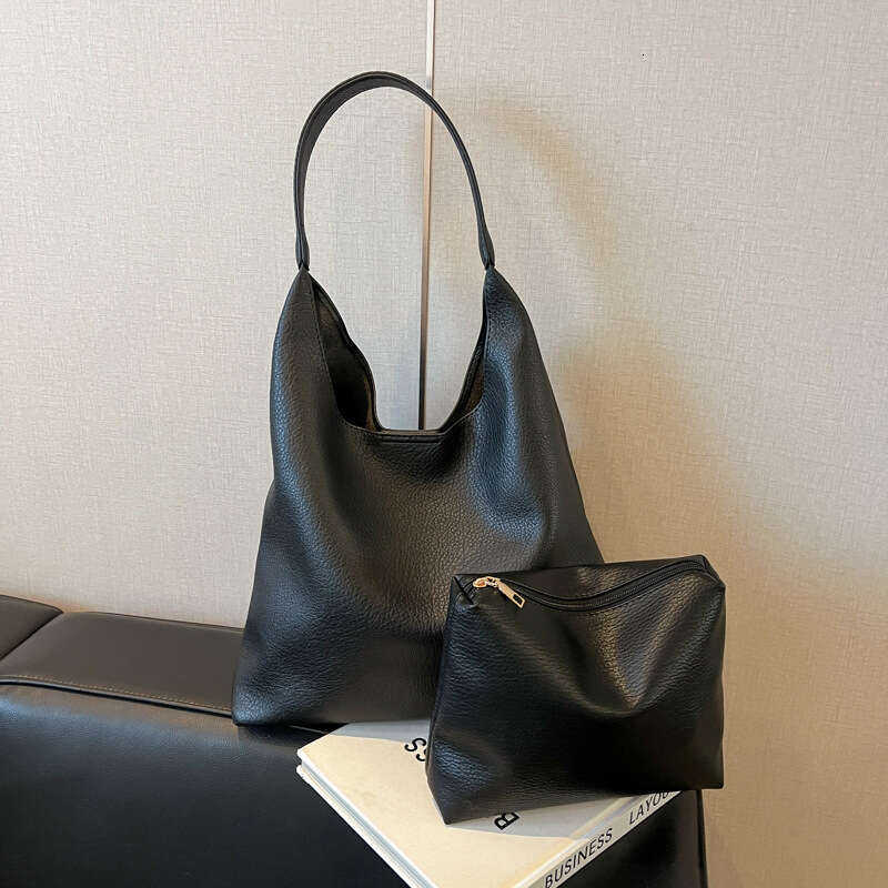 Tote for Women 2025 Winter New Fashionable High-End Single Shoulder Bag Large Capacity Bags Designer Commuter Handbag