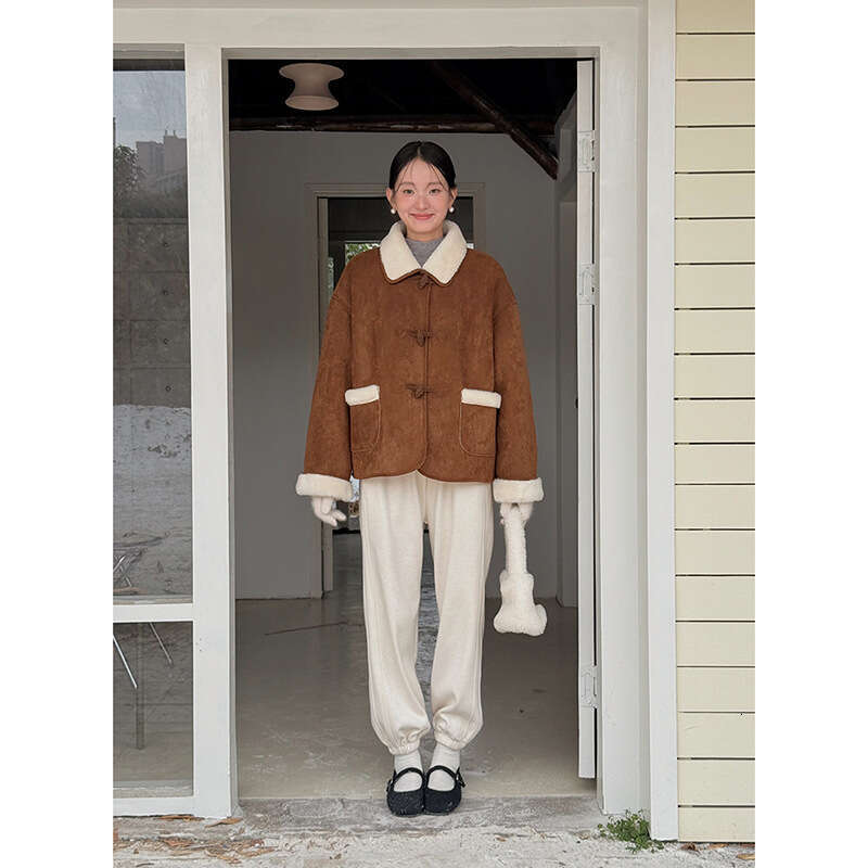 Retro imitation lamb fur coat, women's winter new fur one-piece top