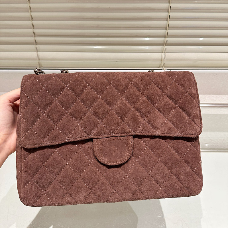 Womens Vintage Designer Jumbo Seuede Tote Bags With Silver Metal Hardware Matelasse Chain Handbag Purse Large Capacity Designer Handbags 30cm