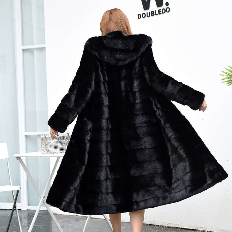 New mink fur coat with faux fur and grass, slim fit and slimming fur, whole mink fur coat for women, long length with hat for warmth