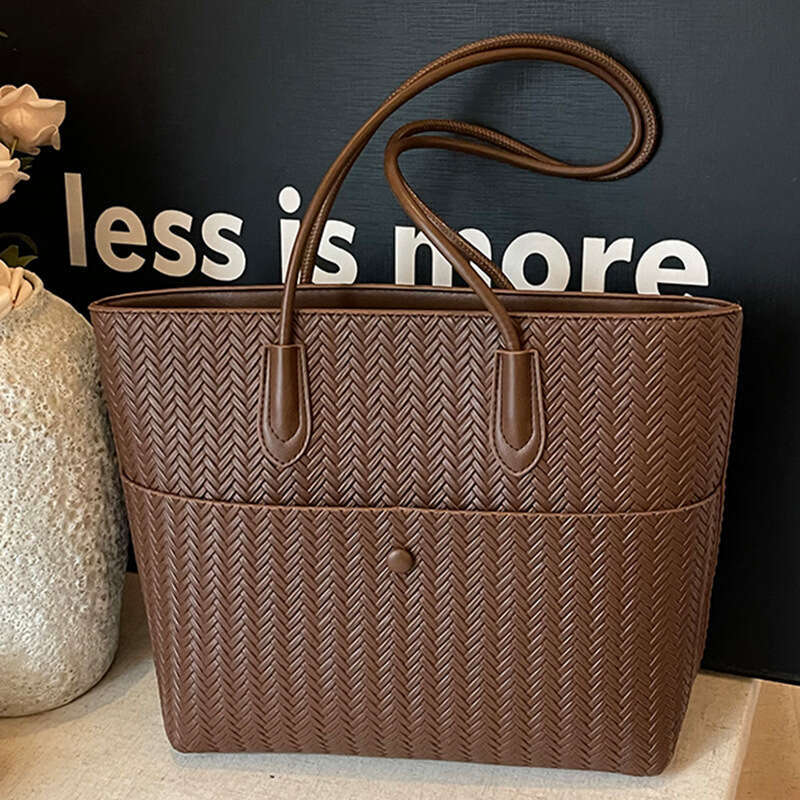 Korean Style Large Capacity Underarm Commuter Women's Bags Designer Women 2025 New Simple Tote Versatile Shoulder Bag