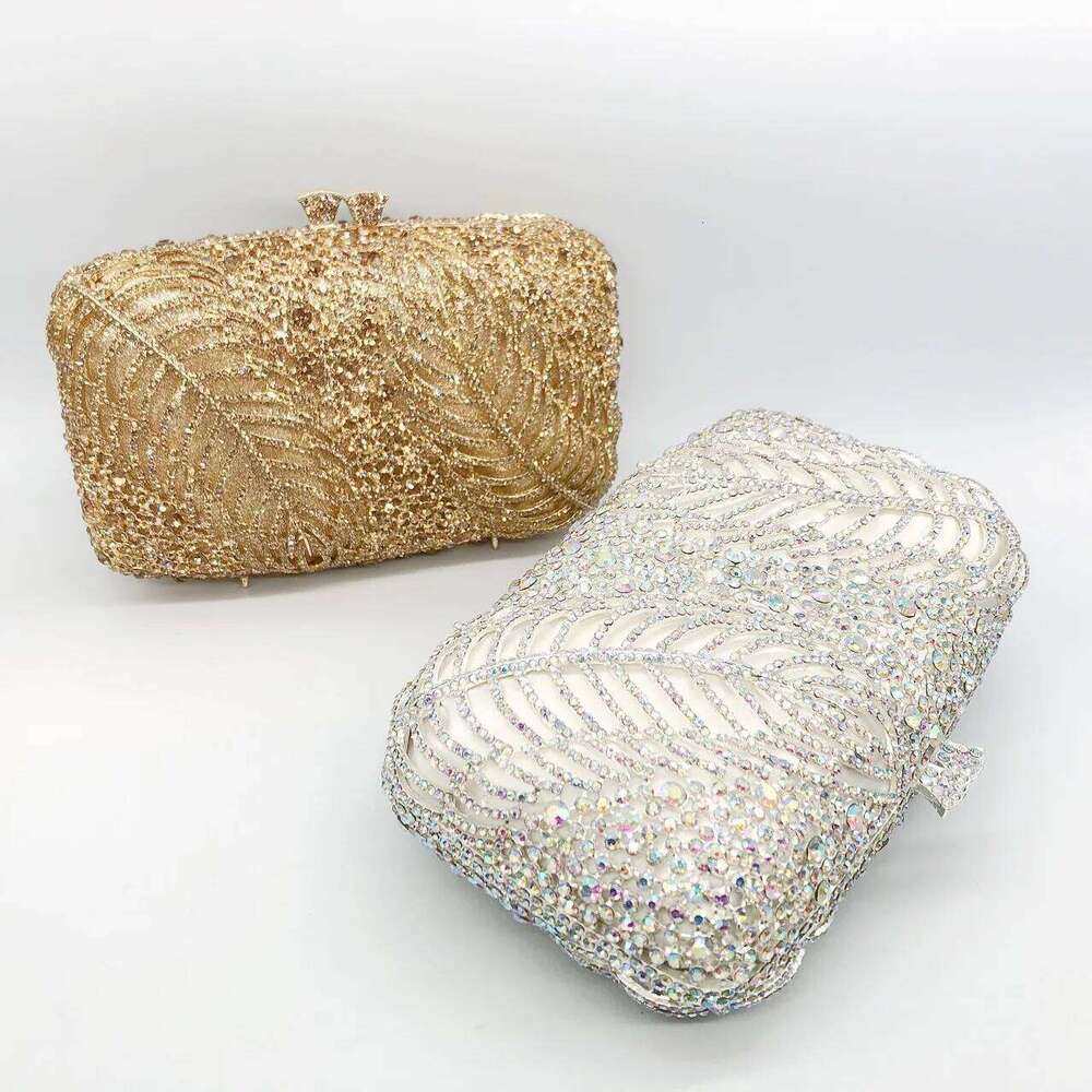 Designer bag 52 bag women 2023 New Deluxe Hollow Dia Women's Handbag Sparkling Crystal Dinner Wedding Paired Hand Bag