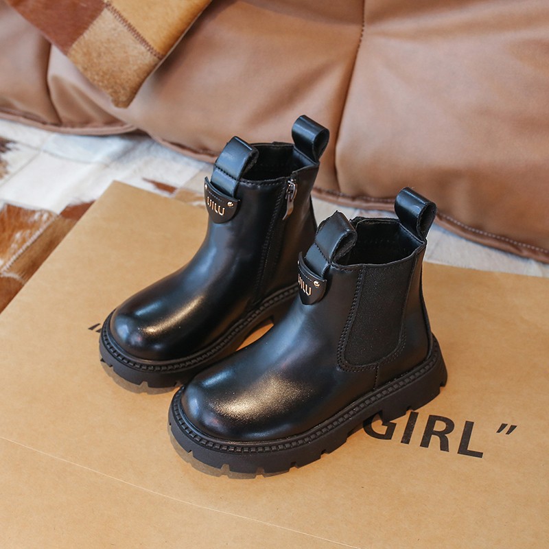 Outdoor New Girls Martin Boots Athletic SpringAutumn Childrens Boots HighTop Fashion Short Boots Single Boots For Middle And Older Girls With Fleece L