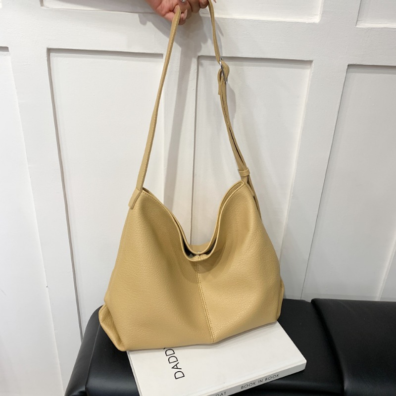 Womens Large-Capacity Shoulder & Crossbody Backpack - Retro Style Commuter Purse