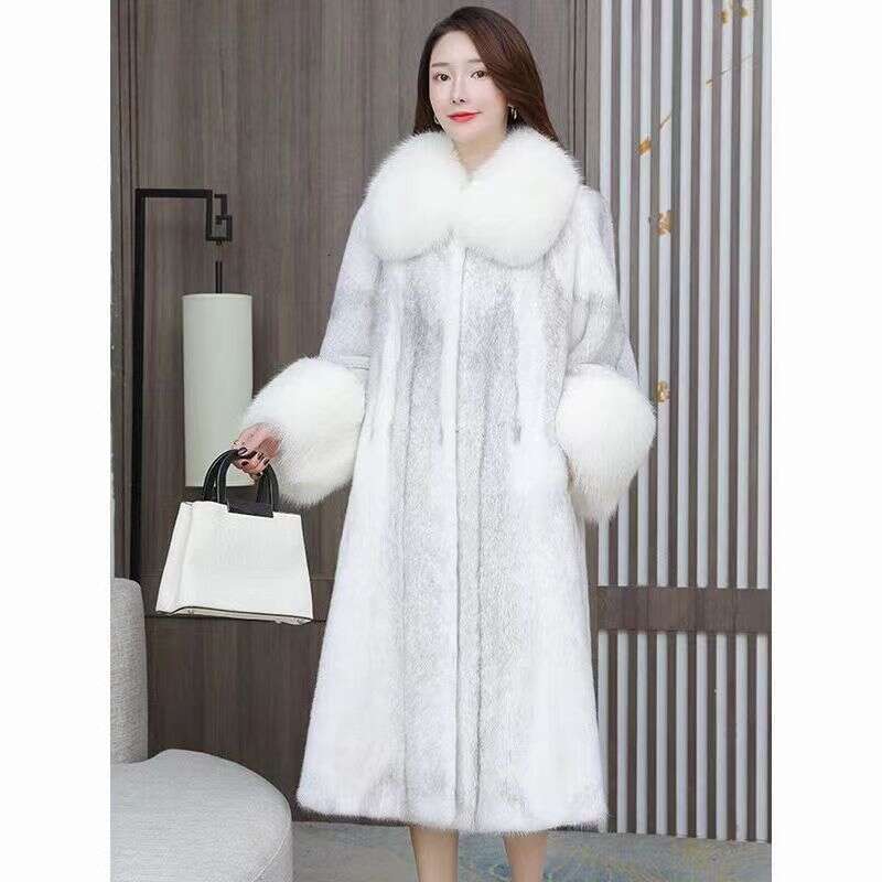New autumn and winter thickened, warm and fashionable fur coat, women's large lapel, elegant artificial fur mink coat