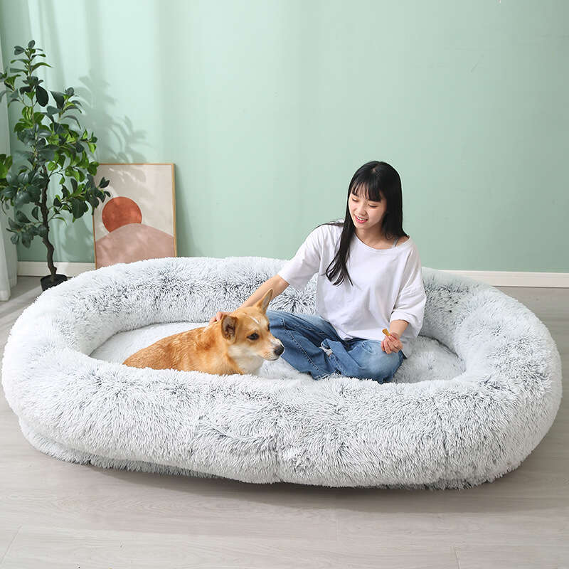 Super large plush pet bed, suitable for large breeds of dogs, super large calming dog bed, a hug shared by humans and pets