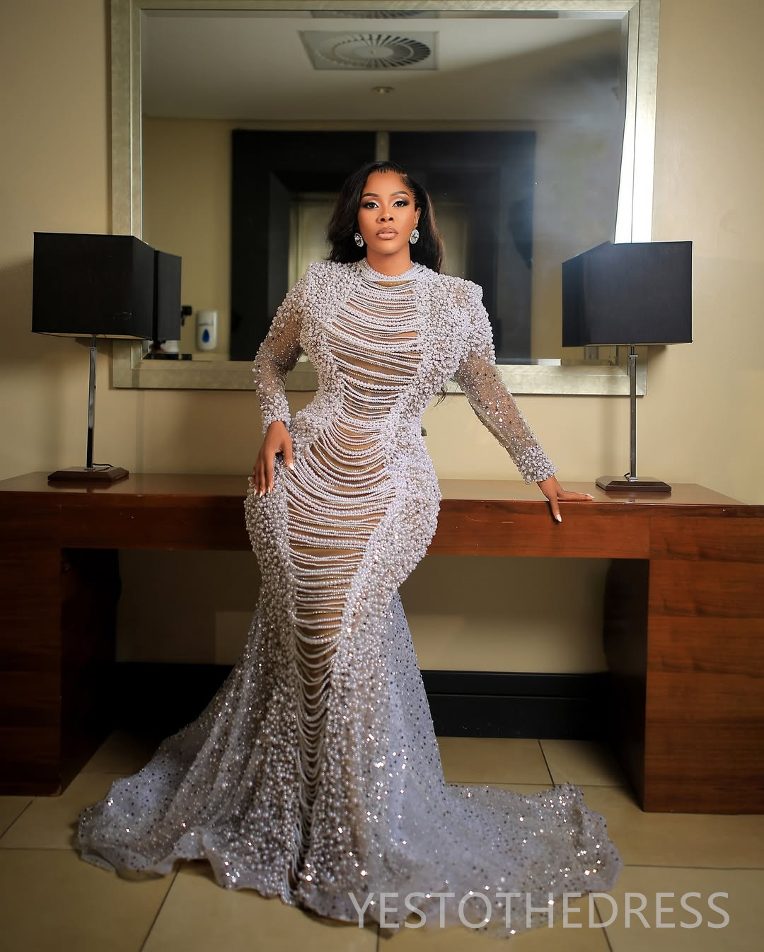 Arabic Aso Ebi Plus Size Ivory Wedding Dress 2025 Appliques Beaded Crystals Pearls Tiers Luxurious Bridal Gowns Dresses High Neck Rhinestones Wedding 