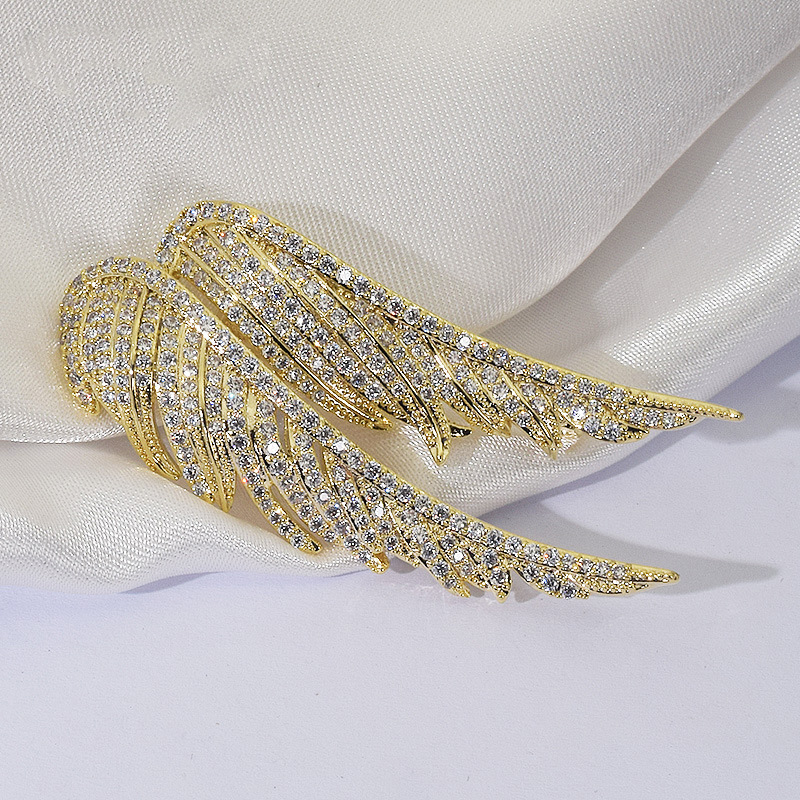 Designer brooch Elegant Zircon broche Version for Women Suit Cheongsam feather brooches ceremonial dress formal events Lapel Pins Birthday luxury Jewe