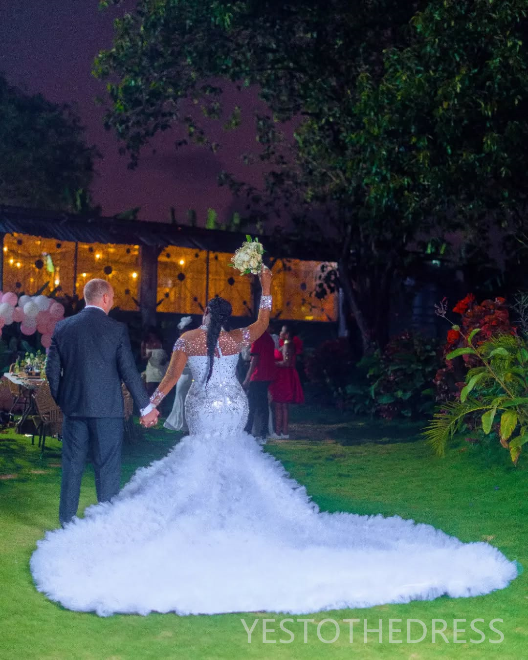 Arabic Aso Ebi Plus Size Off White Mermaid Wedding Dresses 2025 Pearls Beaded Floral Lace Full Sleeves Luxurious Vintage Bridal Gowns Dress D595