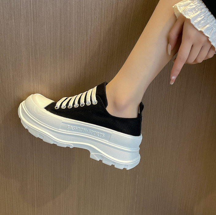 New Design Fashionable Canvas Shoes Casual Low Top Thick Bottom White Shoes Trendy Versatile Sports Shoes Size 35-40