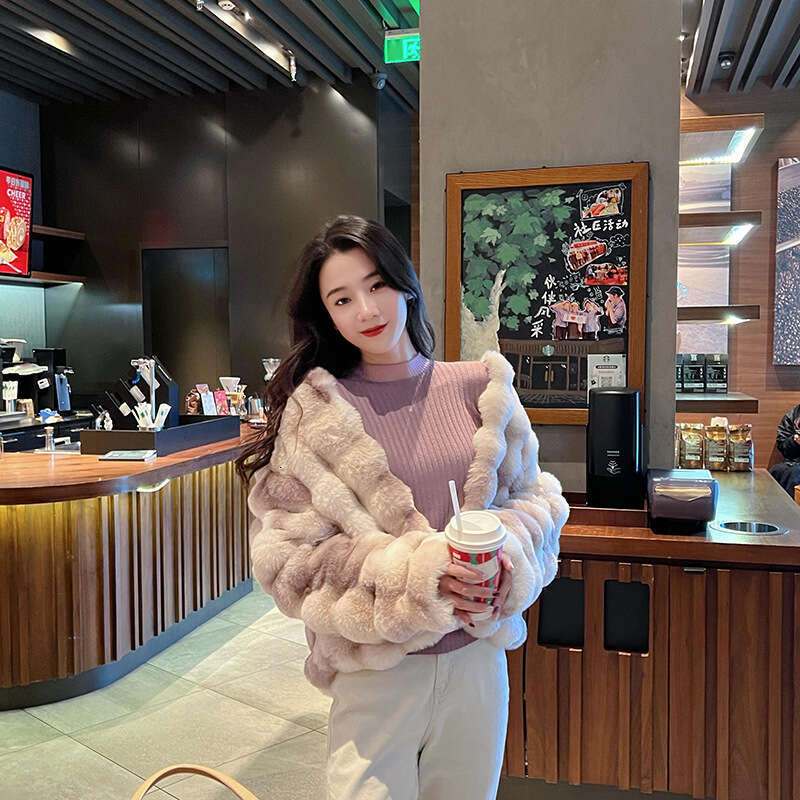 Faux Fur Coat Women New Style Short Imitation Fur Plush Collarless Top Short Top 2025 Autumn and Winter Warm and Trend