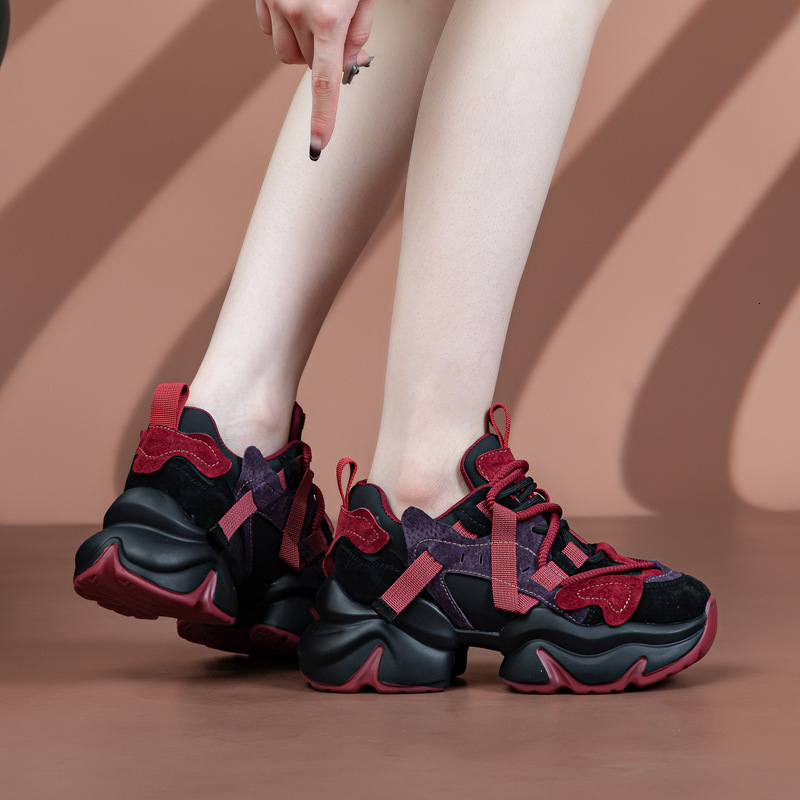 Designer Thick soled Women's Shoes 2025 New Versatile Fashion Women's Sports Shoes