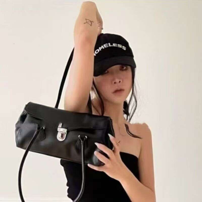 Designer Bag Tote bag Shoulder bag College Style Simple Single Underarm Ins High End Niche Motorcycle Trend