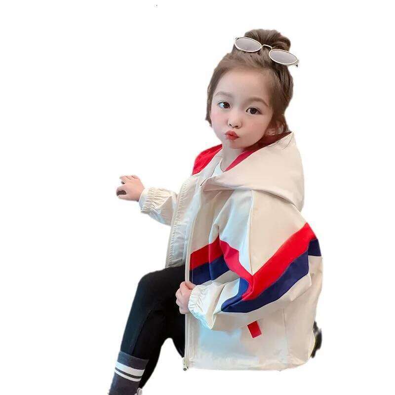 Coat Hardshell 2024 New Girls Baby Western Style Top Children Spring And Autumn Interchange Jacket